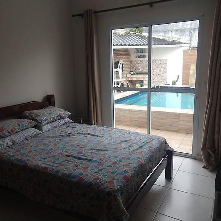 Casa Em Itanhaem Com 2 Quartos Garagem P 2 Carros, Churrasqueira, Piscina 200 M Da Praia ภายนอก รูปภาพ